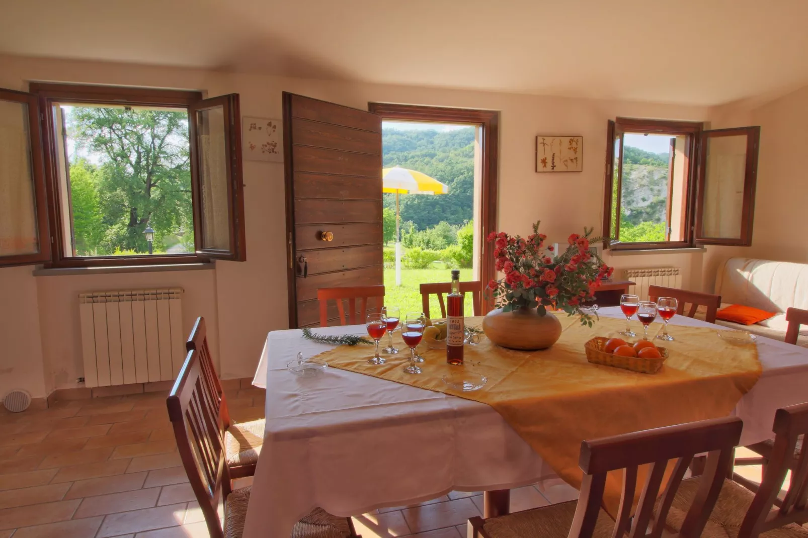 Casa Ginepro-Dining room