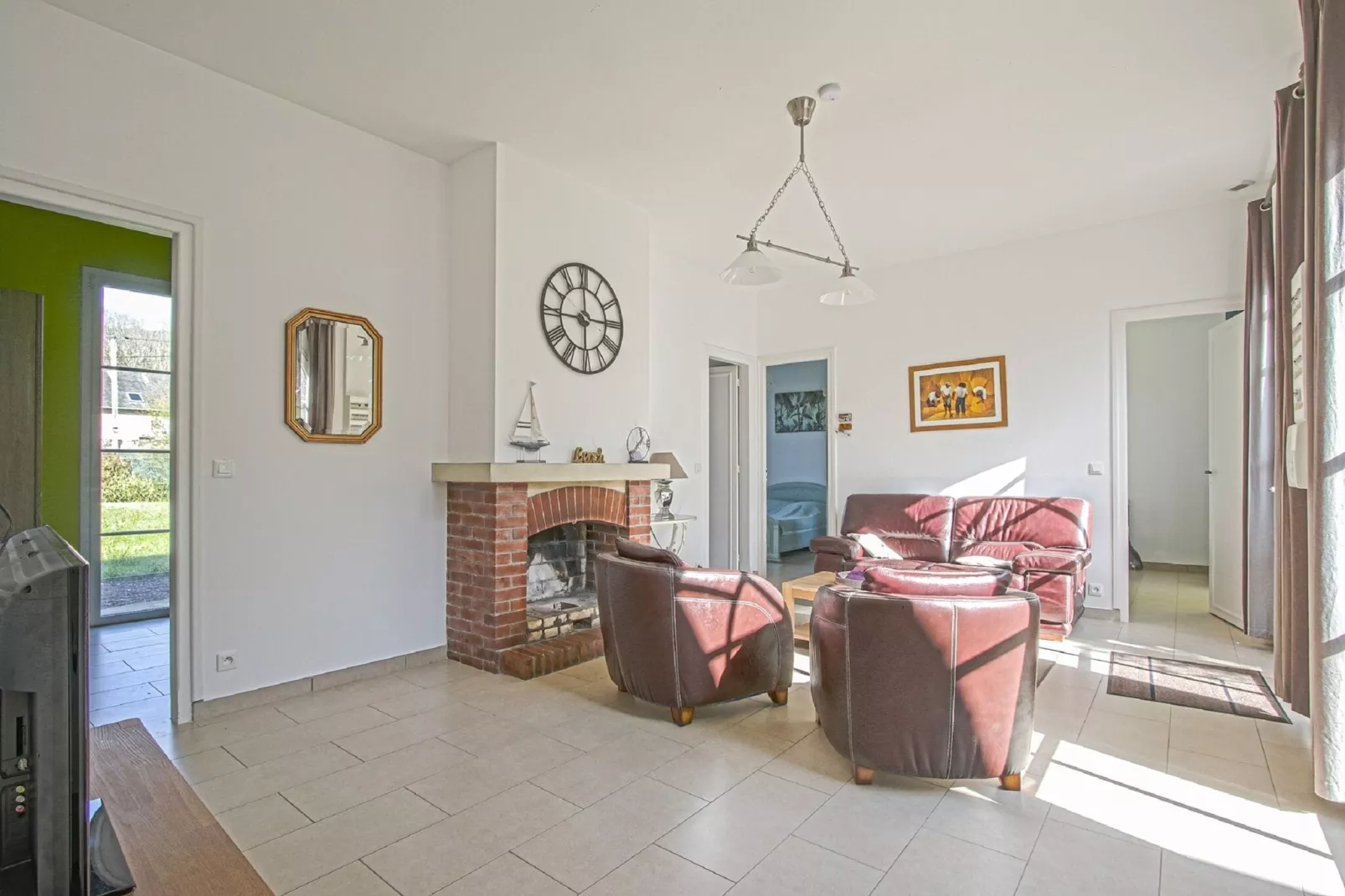 GUYBERNINE MAISON-Living room