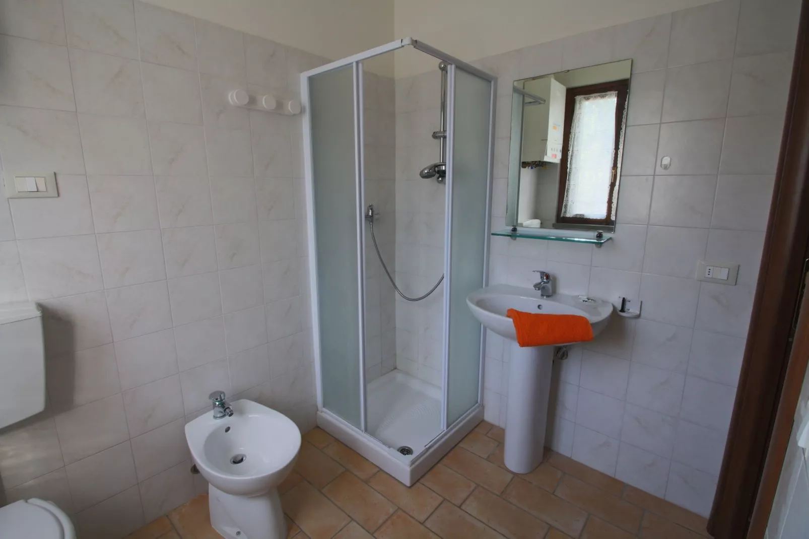 Casa Ginepro-Bathroom