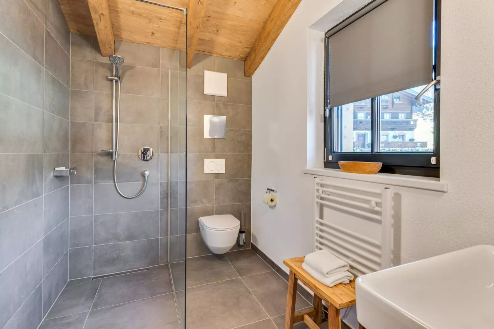 Chalet Eva-Bathroom