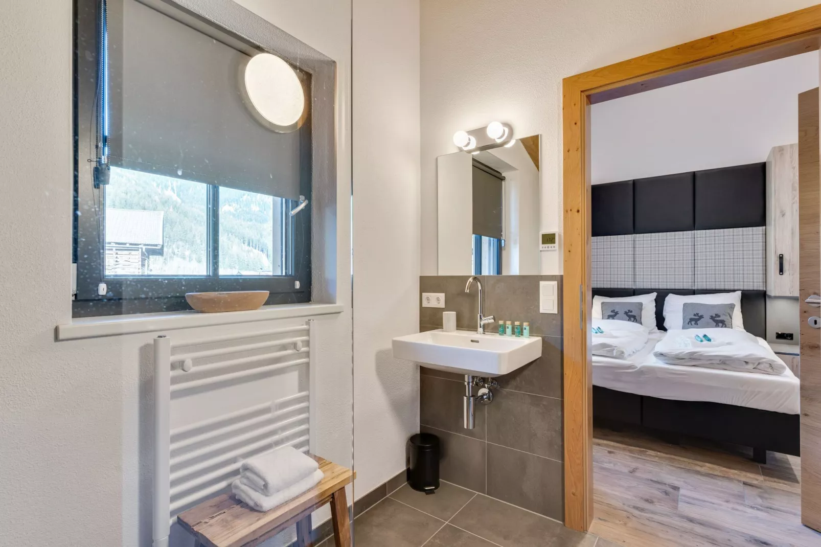 Chalet Eva-Bathroom