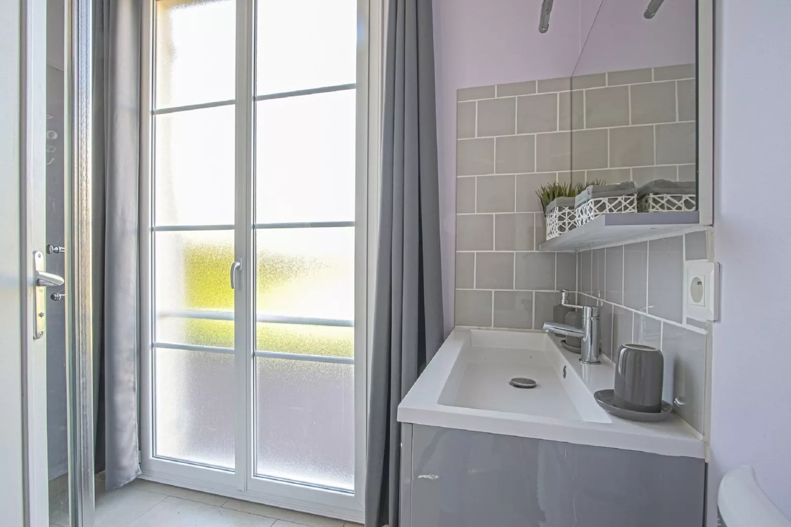 GUYBERNINE MAISON-Bathroom