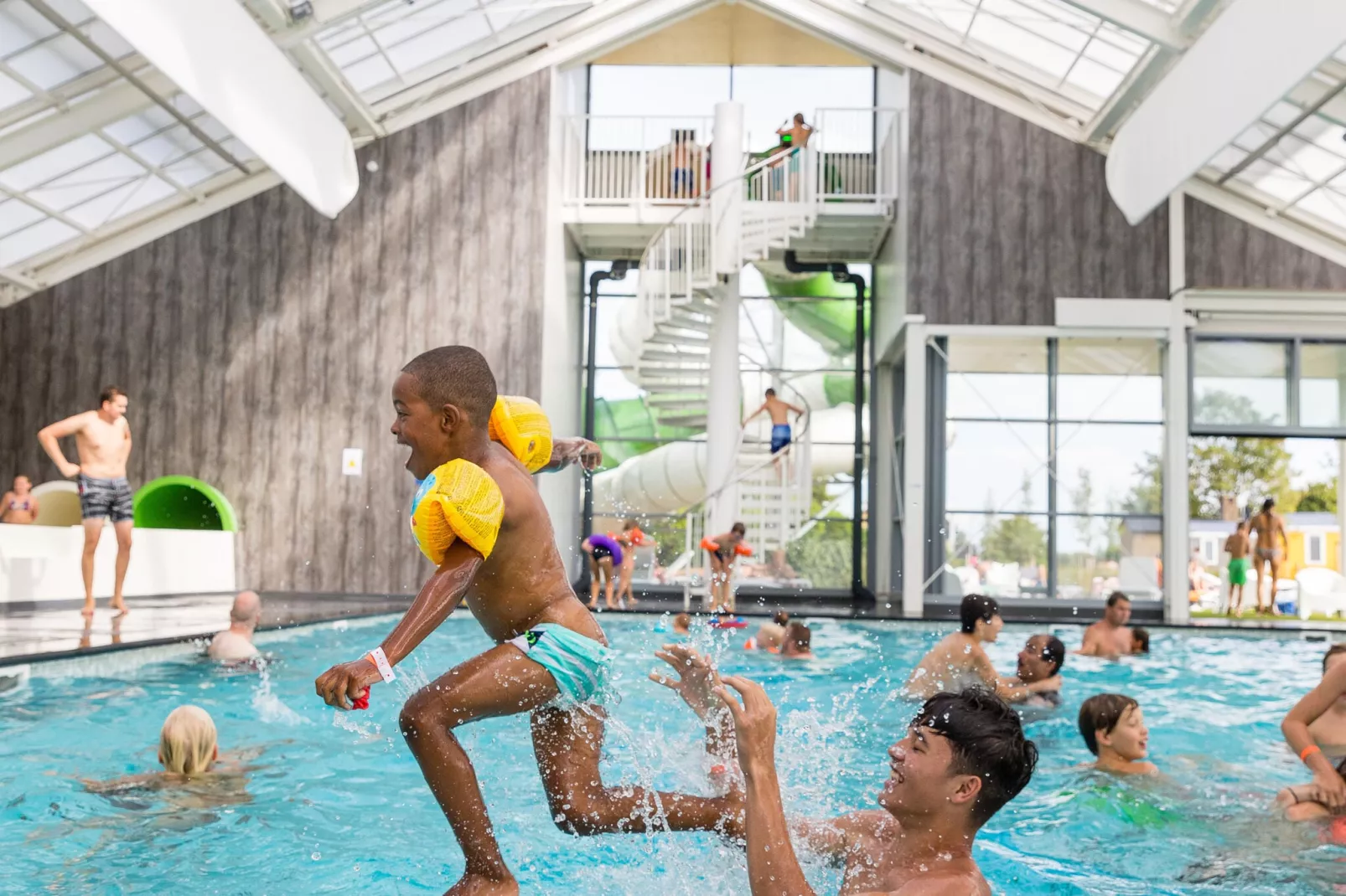Vakantiepark Eiland van Maurik 8-Park facilities