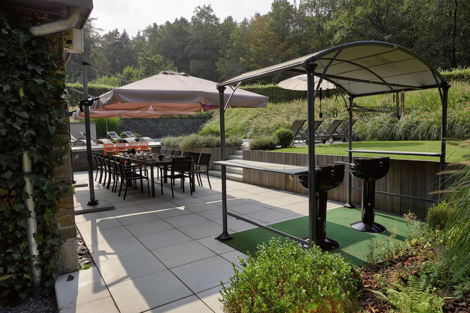 Villa Zen-Gardens summer