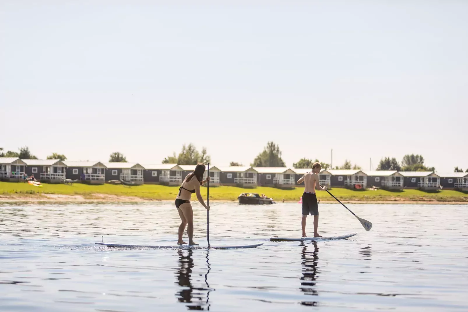 Vakantiepark Eiland van Maurik 8-Park facilities