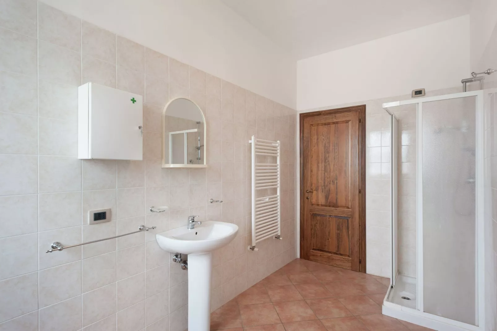 Pertinace-Bathroom