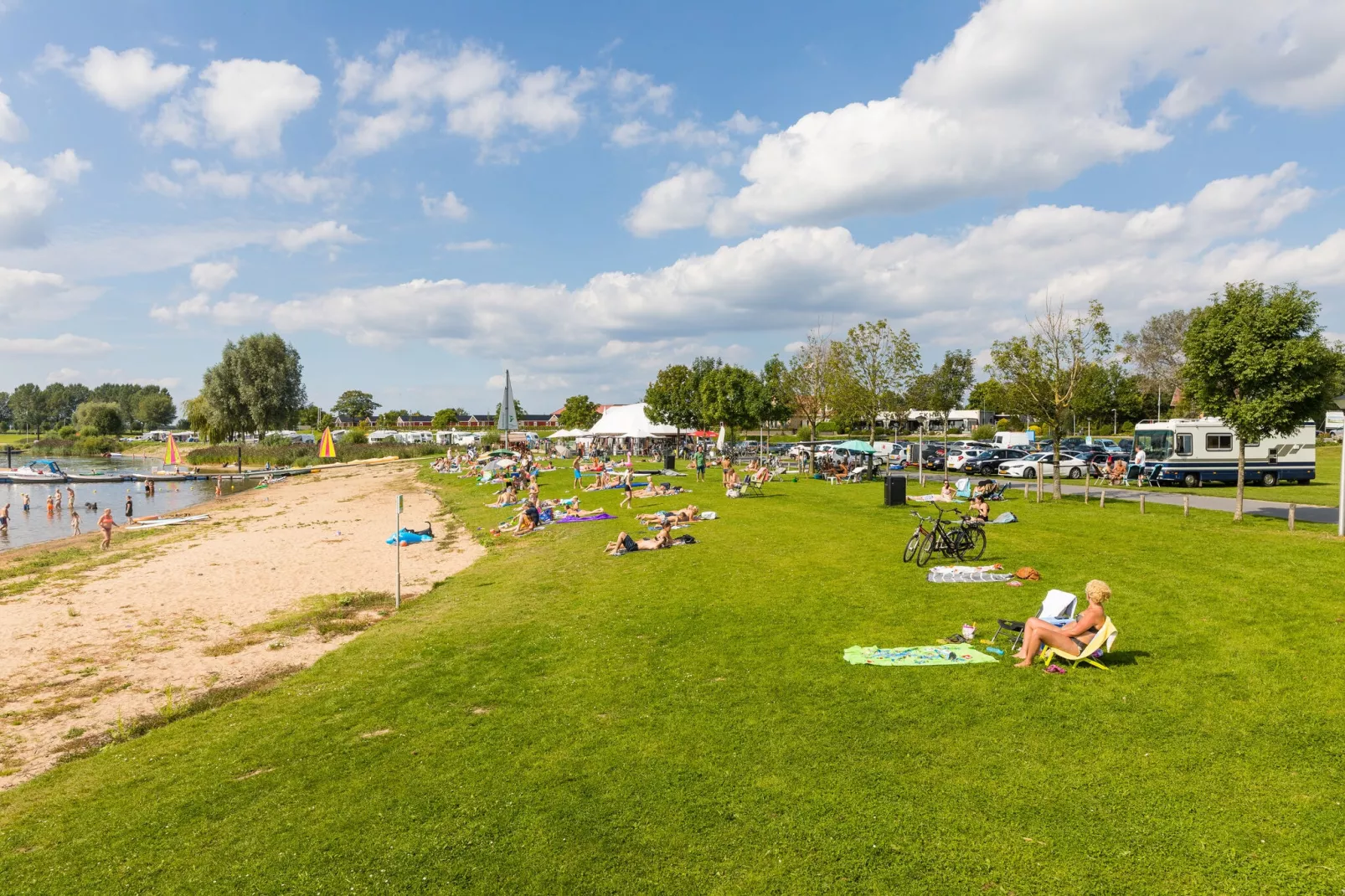 Vakantiepark Eiland van Maurik 8-Park facilities