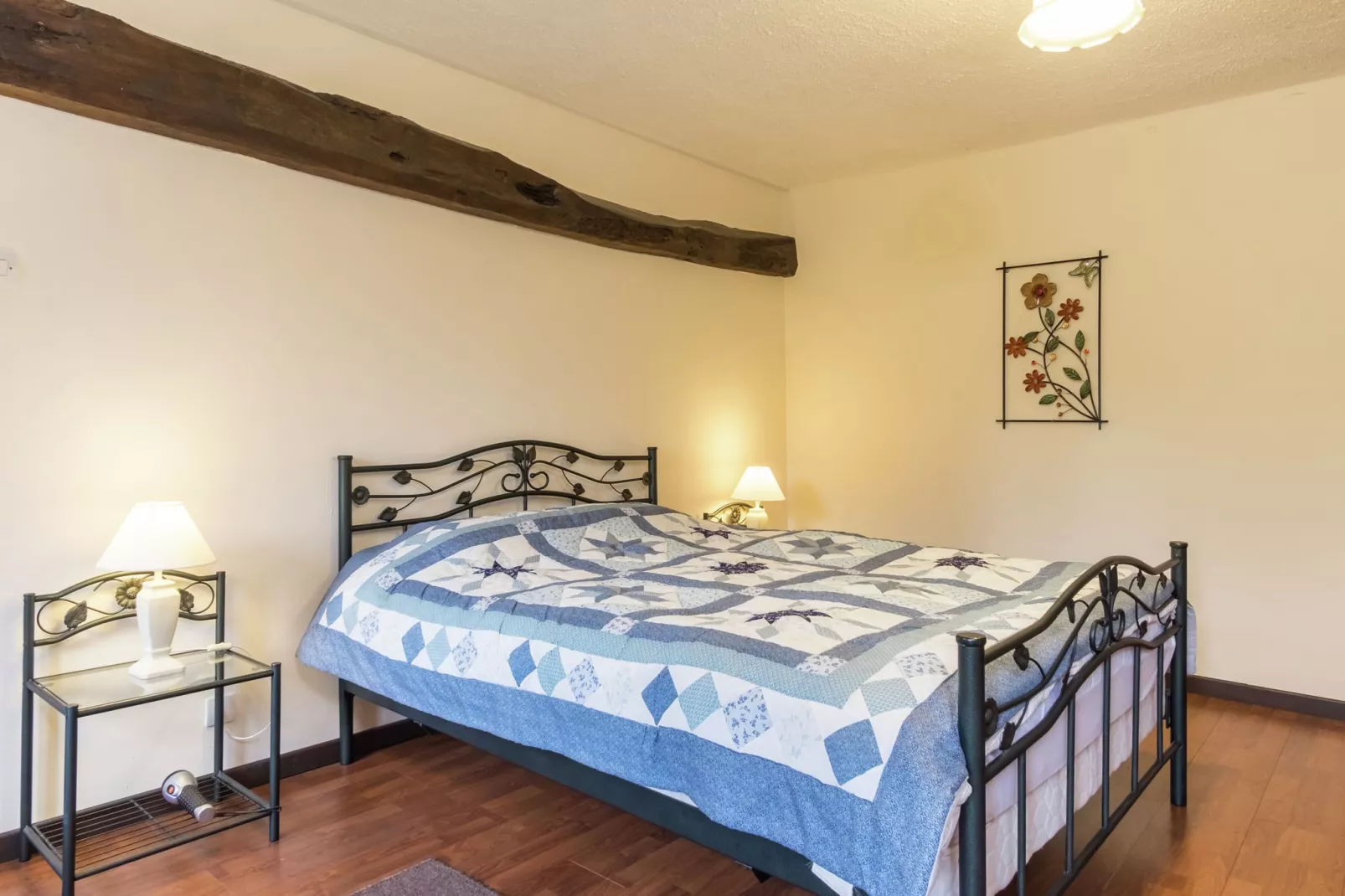 Maison de vacances Sourdeval les Bois-Bedroom