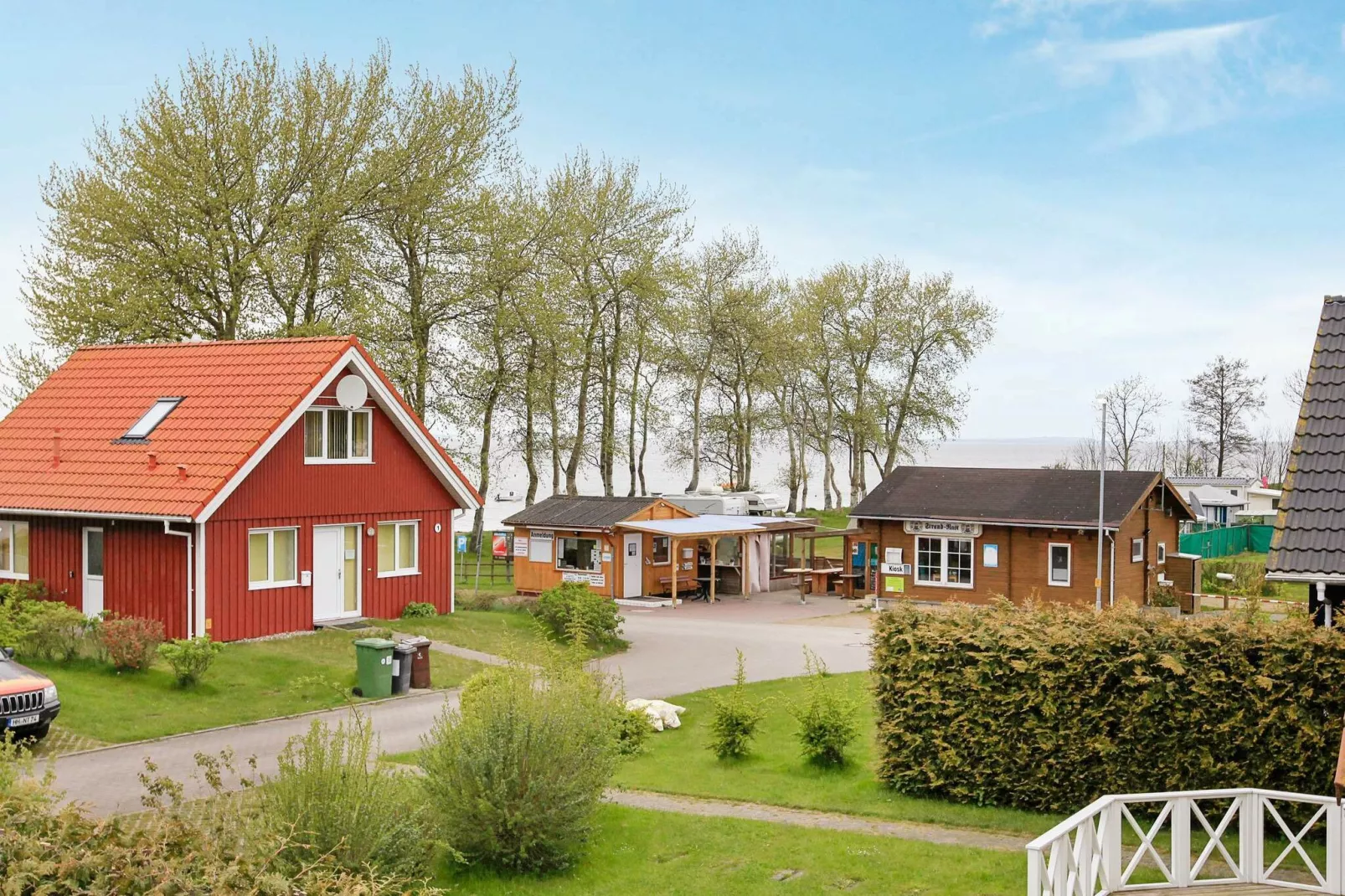 MERKUR 70+48 LOGGIA SW 2.R.-Water view