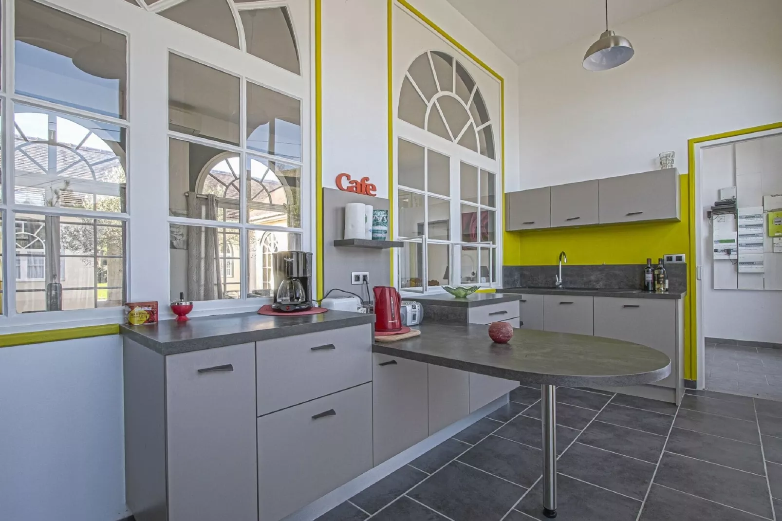 GUYBERNINE MER-Kitchen