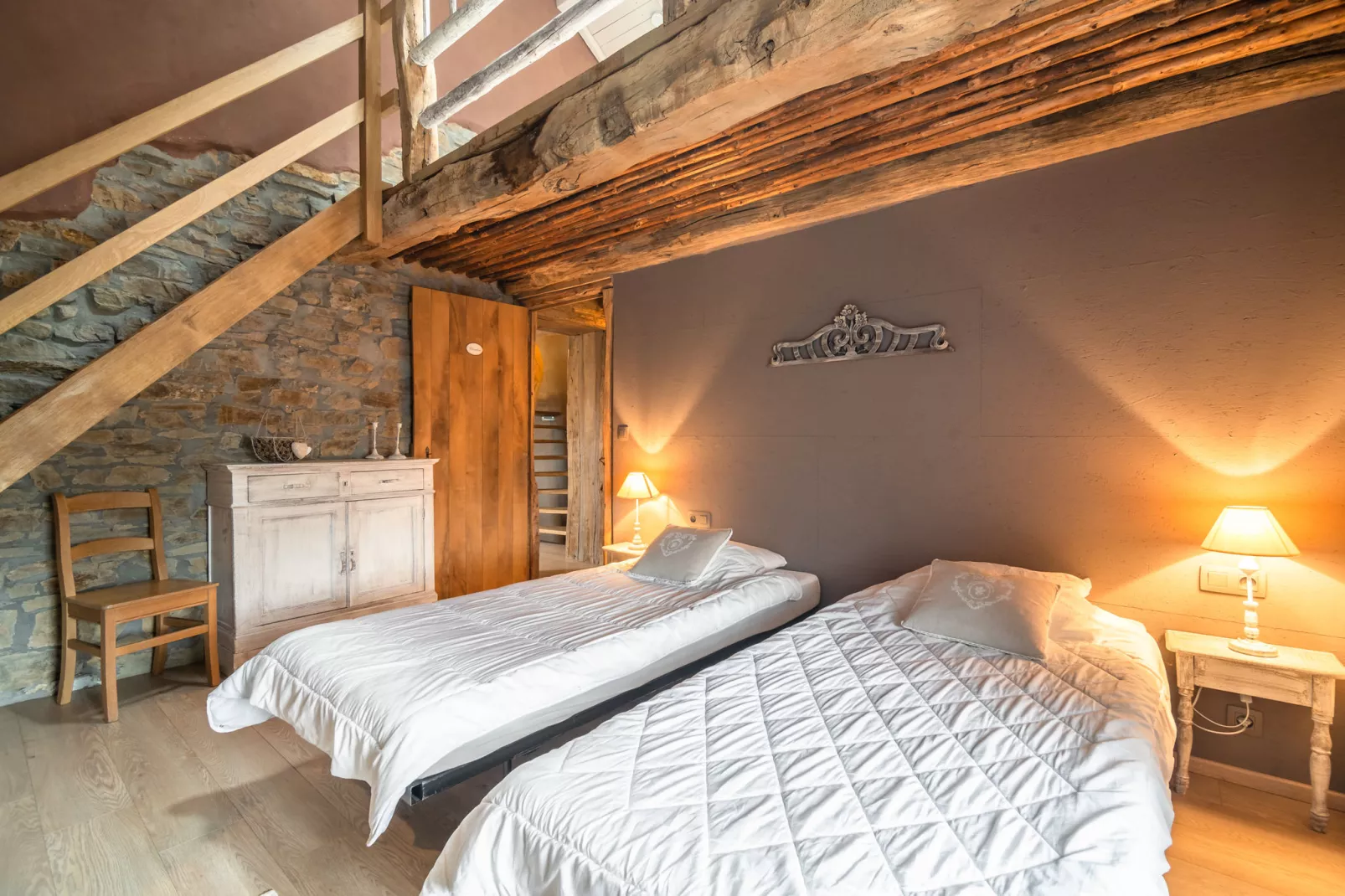 Le Ry de Chavan-Bedroom
