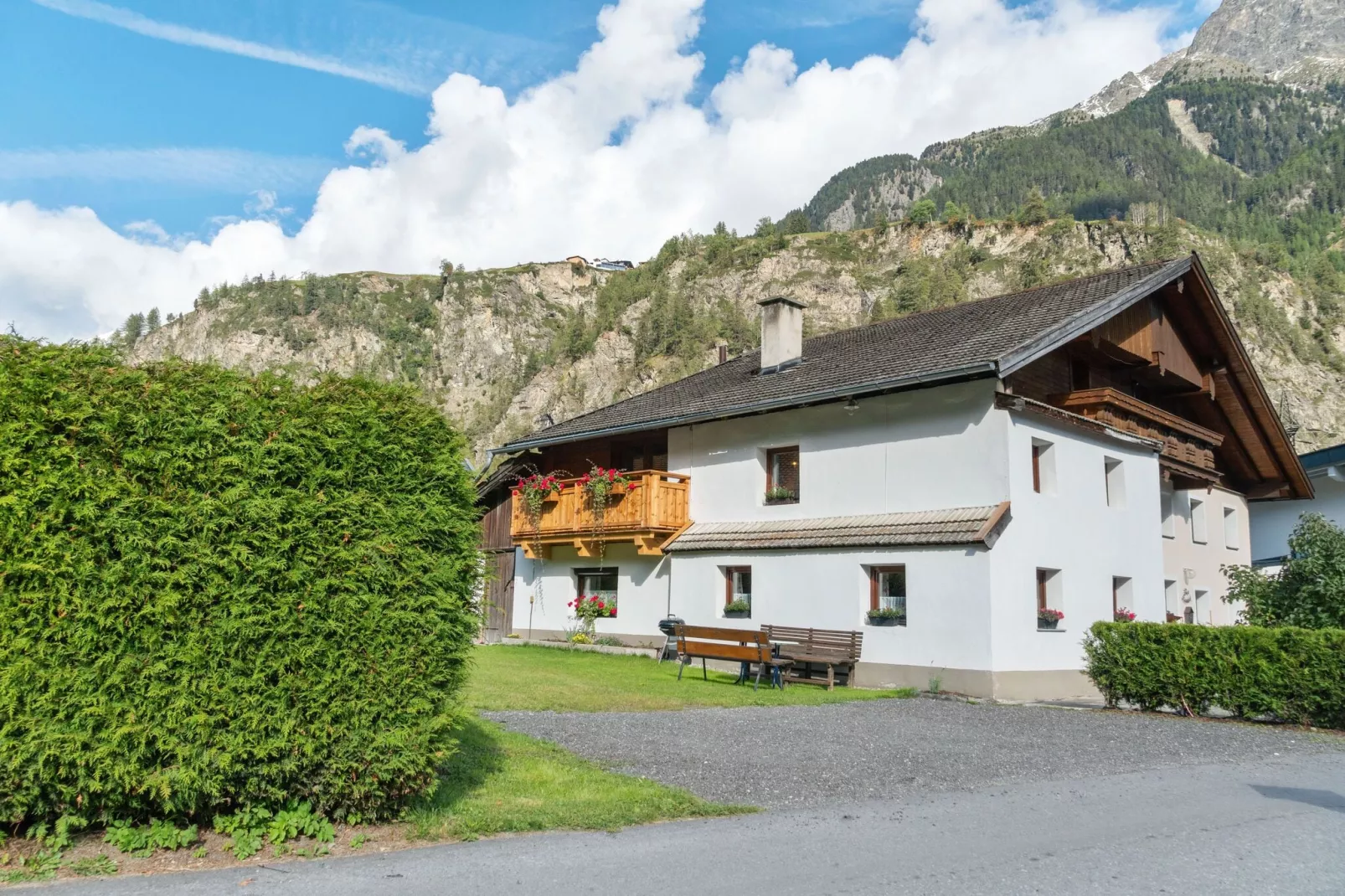 Schöpf-Exterior summer