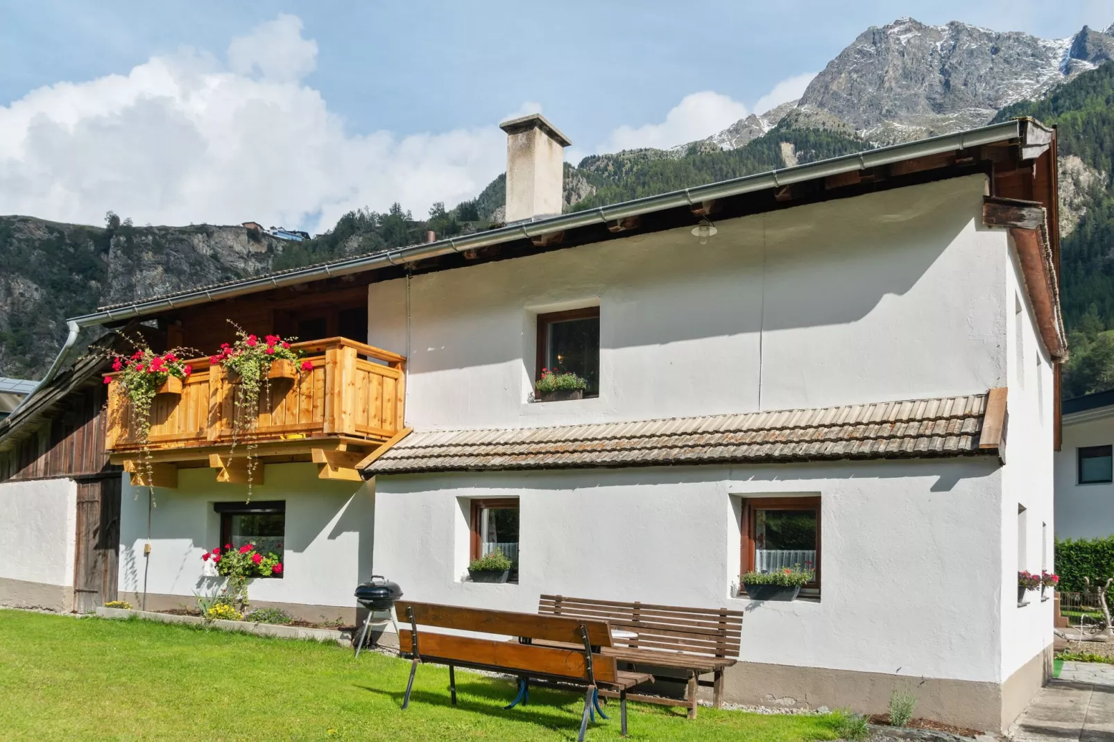 Schöpf-Exterior summer