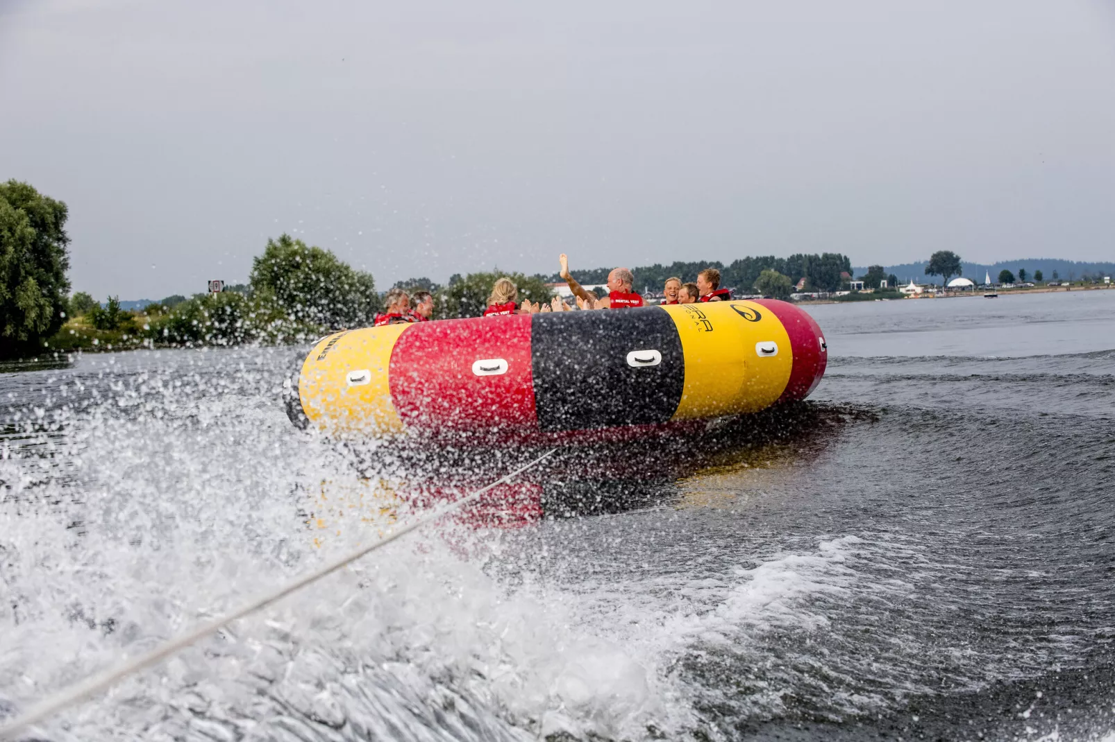 Vakantiepark Eiland van Maurik 8-Areas summer 1km