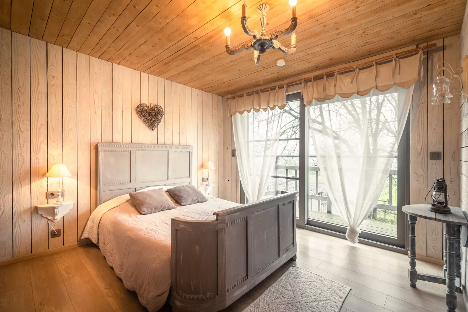 Le Ry de Chavan-Bedroom
