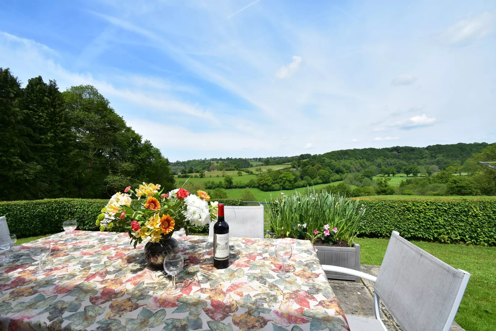 Maison de vacances Sourdeval les Bois-Terrace balcony