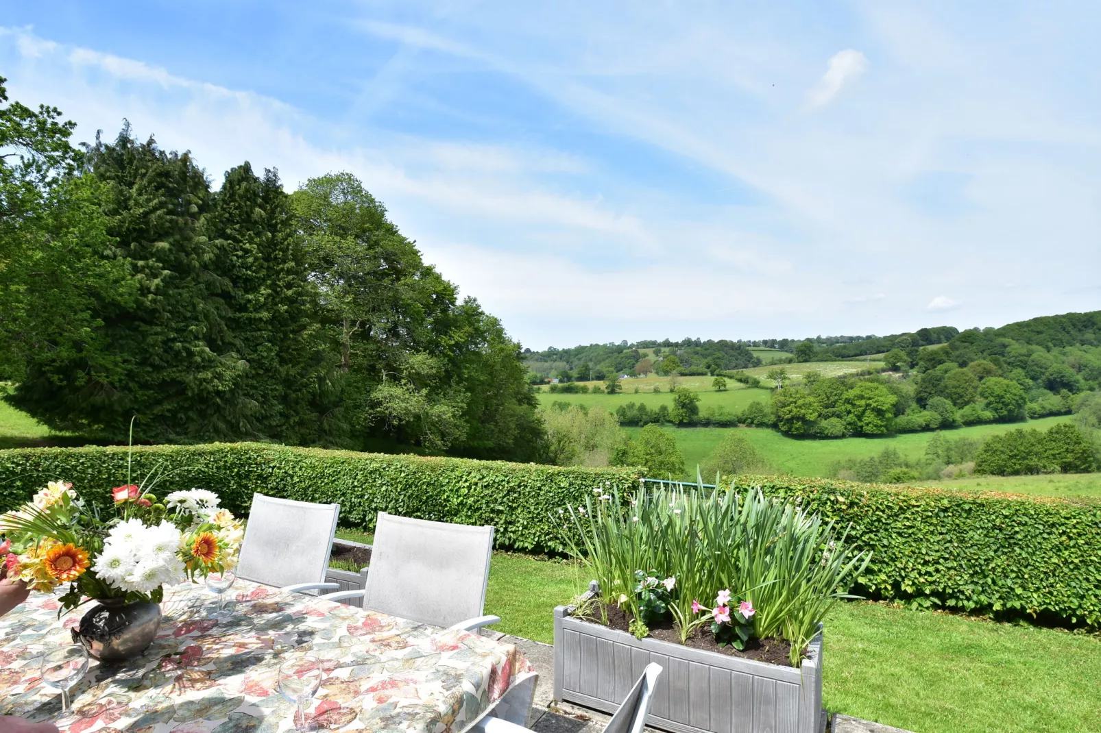 Maison de vacances Sourdeval les Bois-Terrace balcony