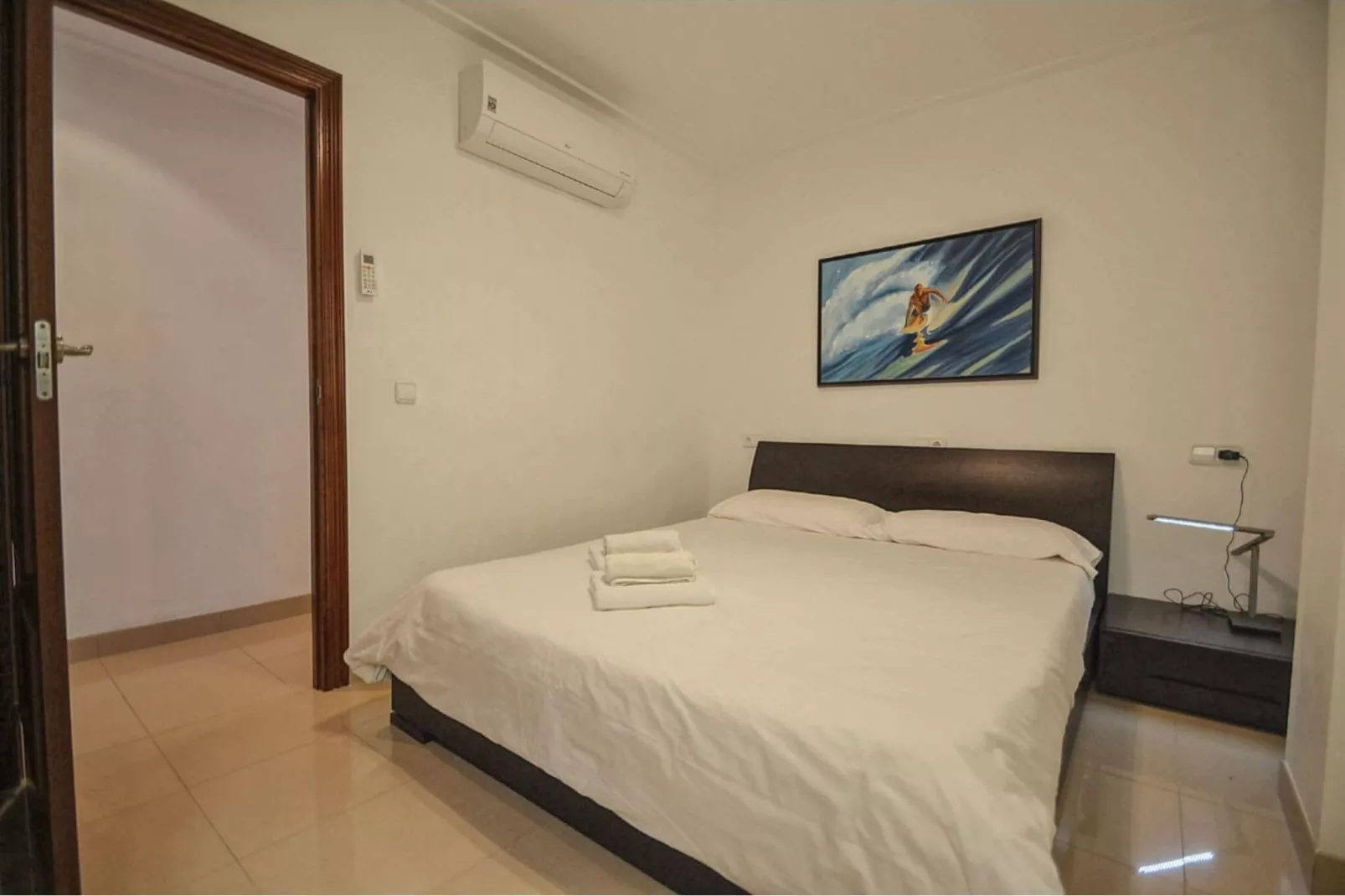 Minimal-Bedroom