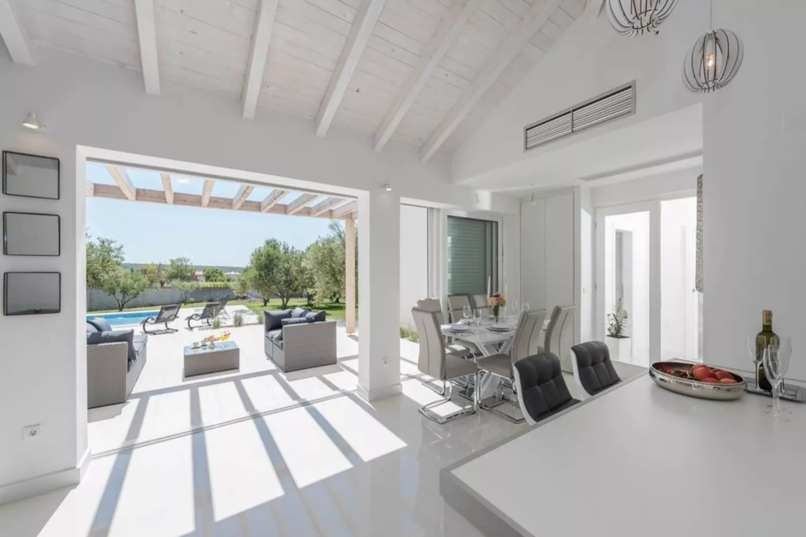 Villa Anita-Dining room