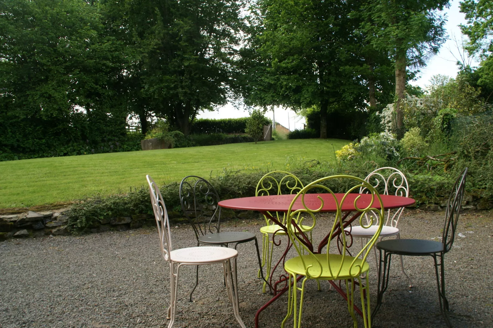Maison de vacances Montaigu les Bois-Terrace balcony