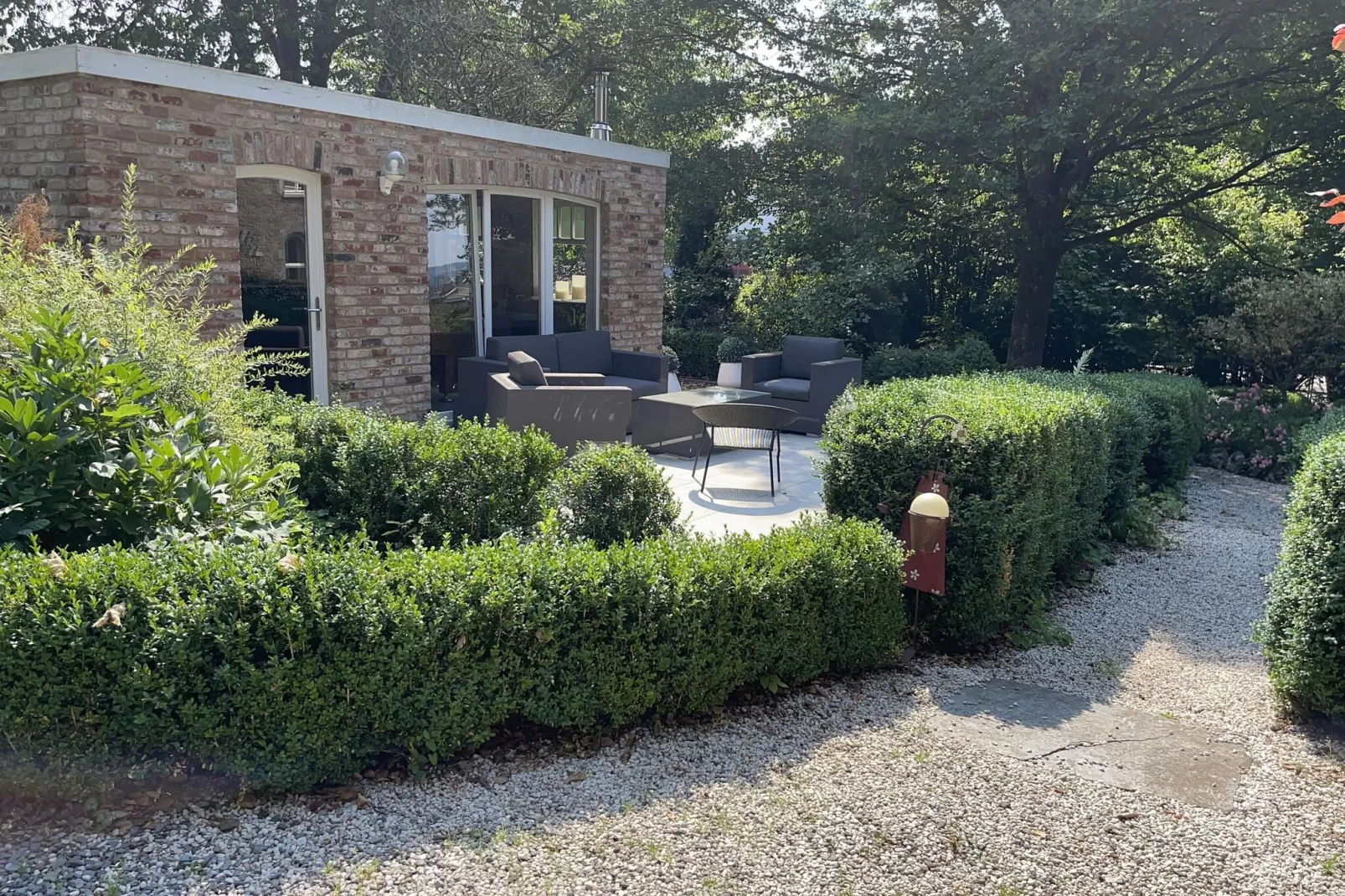 Villa Louise-Exterior summer