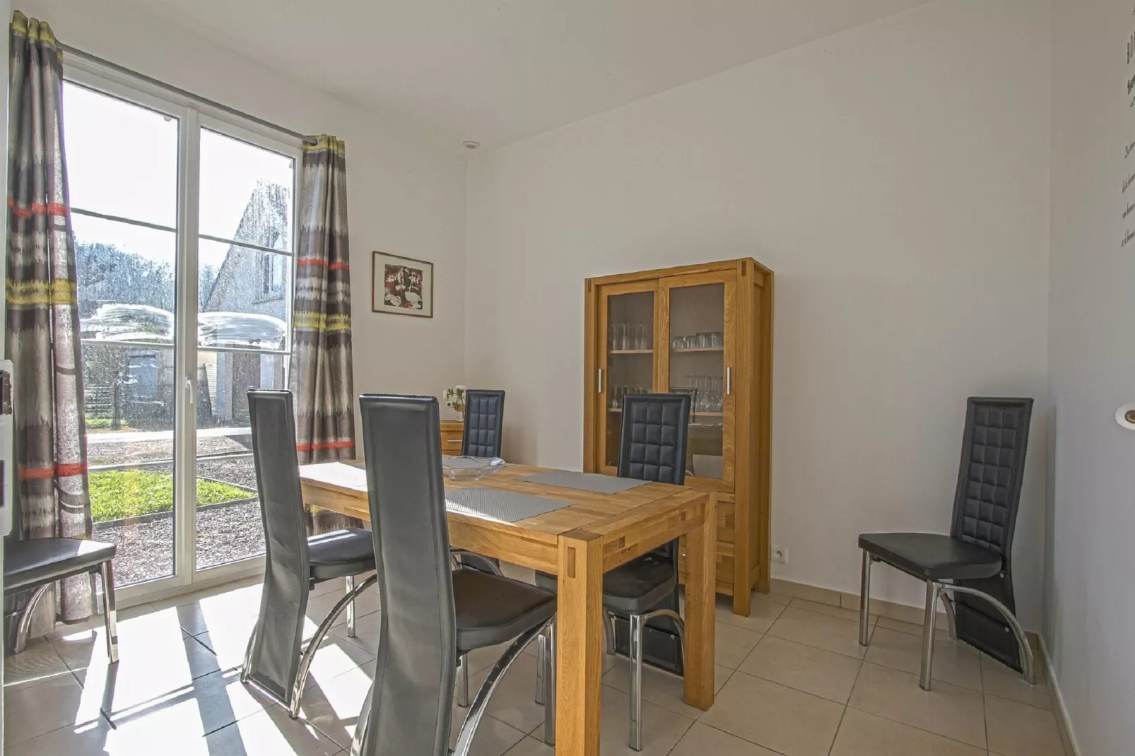 GUYBERNINE JARDIN-Dining room