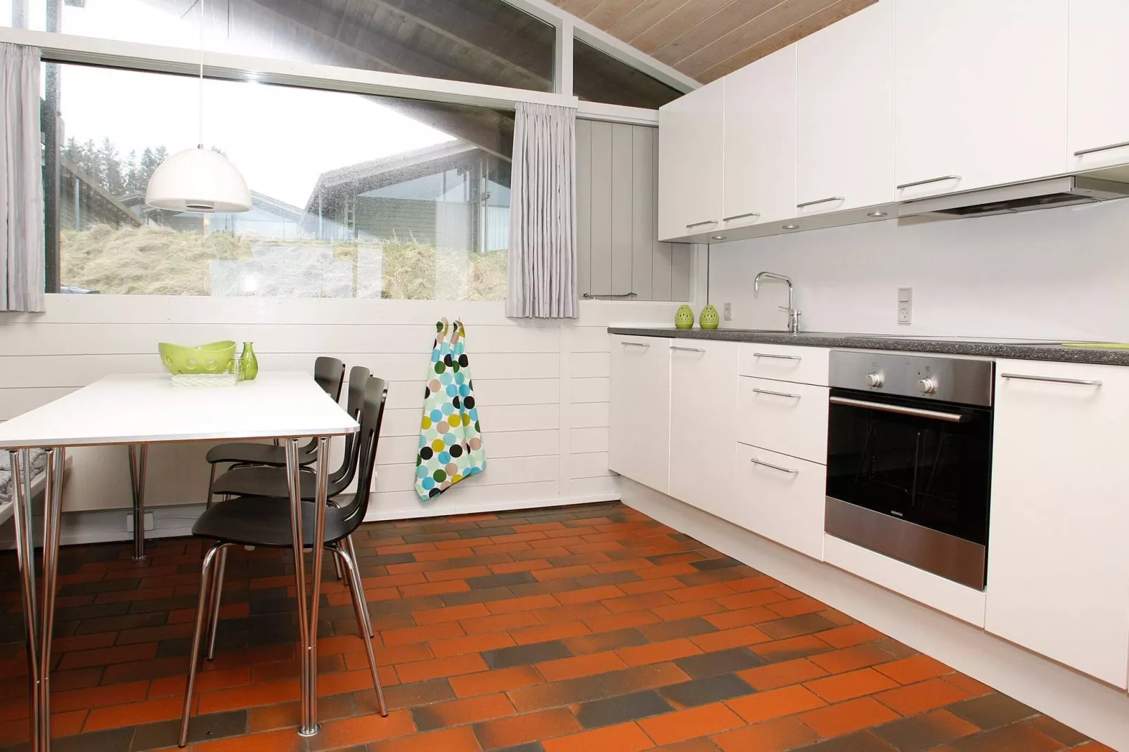 B-3½ room,renovated, Ocean view-Indoor