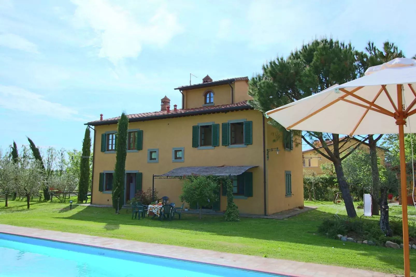 Due Olivi-Exterior summer