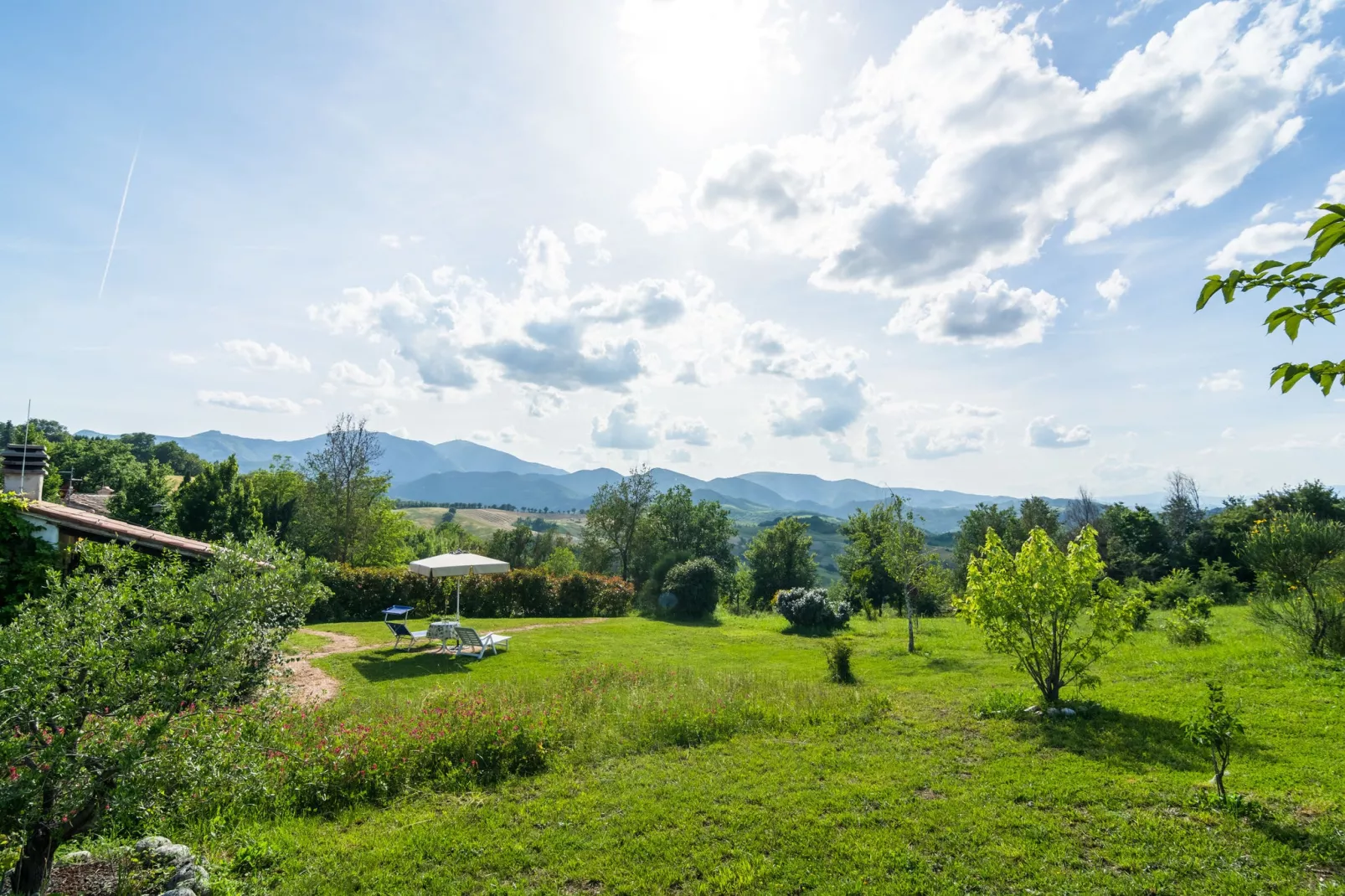La Cinciallegra-Gardens summer