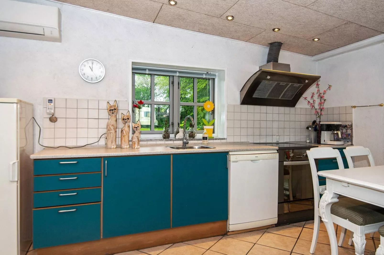 4 person holiday home in Skærbæk-By Traum-Indoor