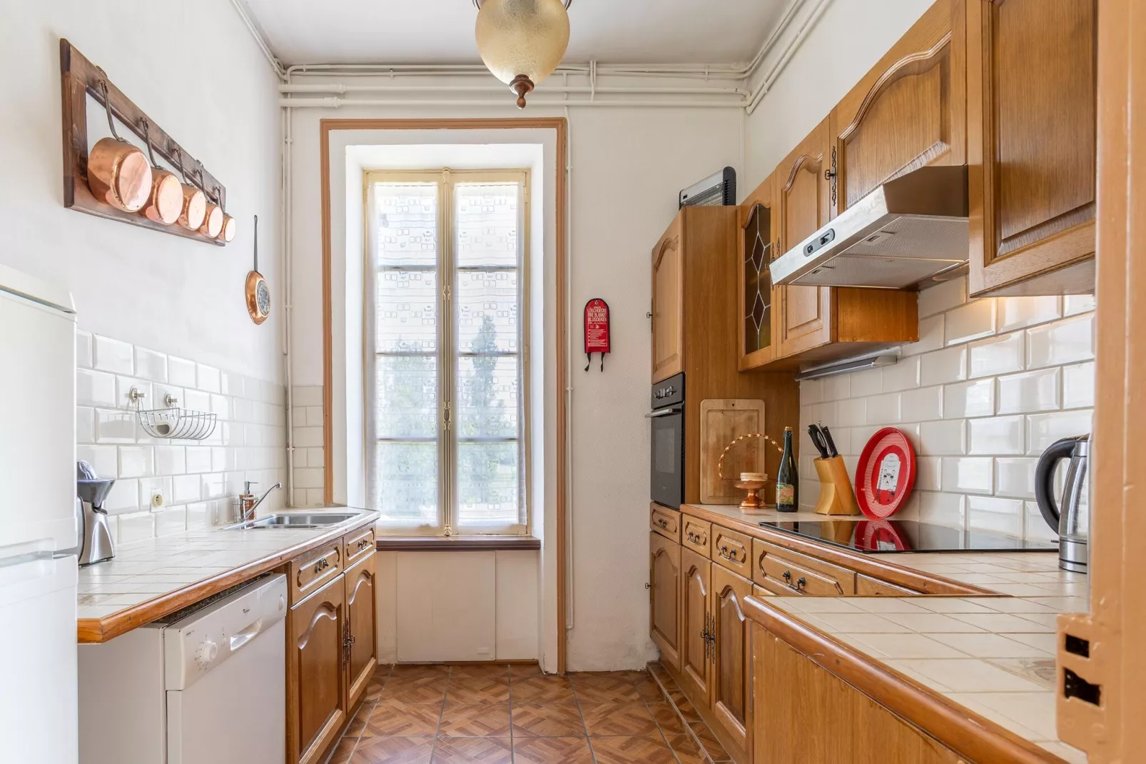 Maison Van der Meer-Kitchen