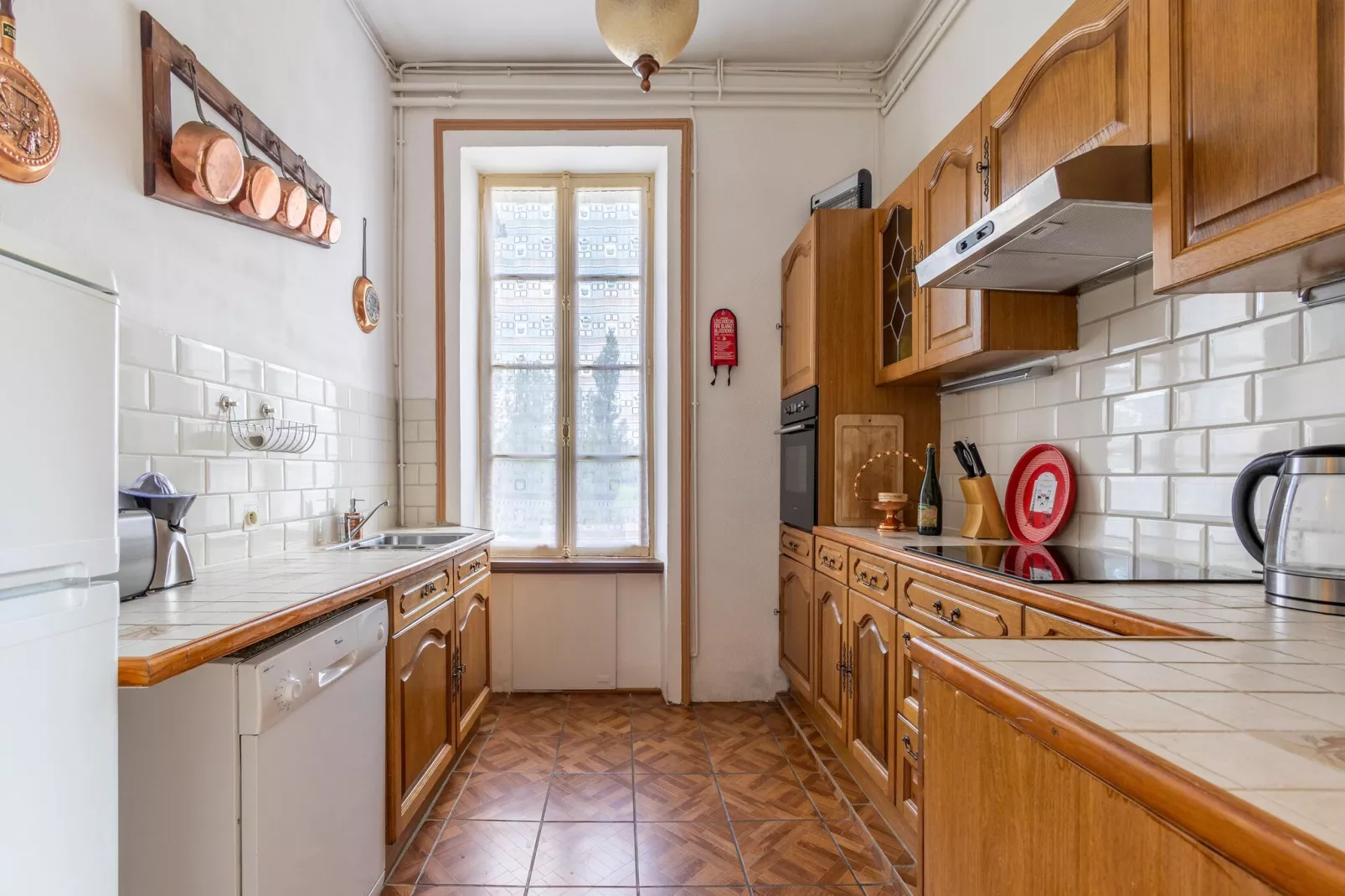 Maison Van der Meer-Kitchen