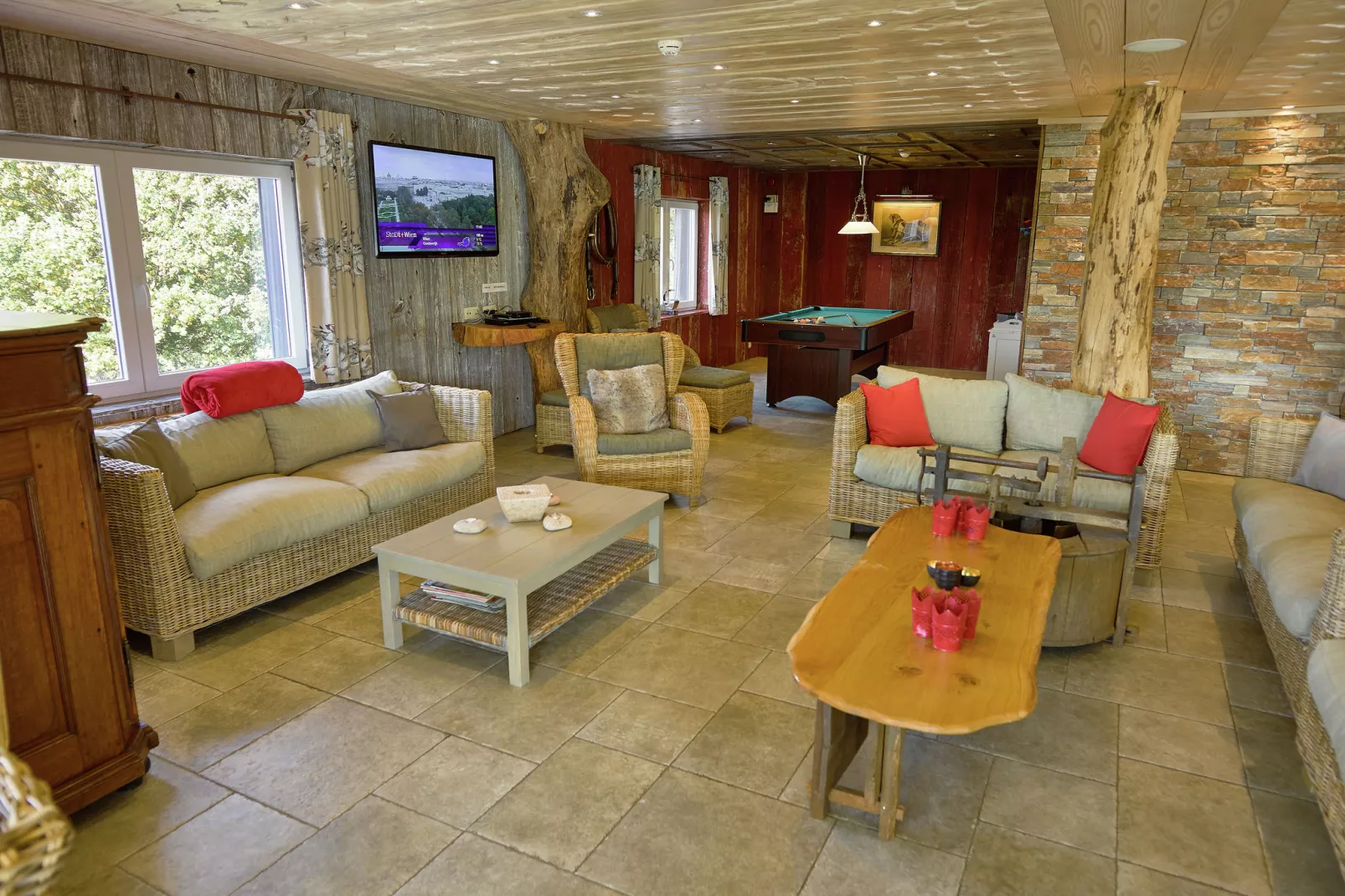 The Wood-Stone Cottage-Wohnzimmer