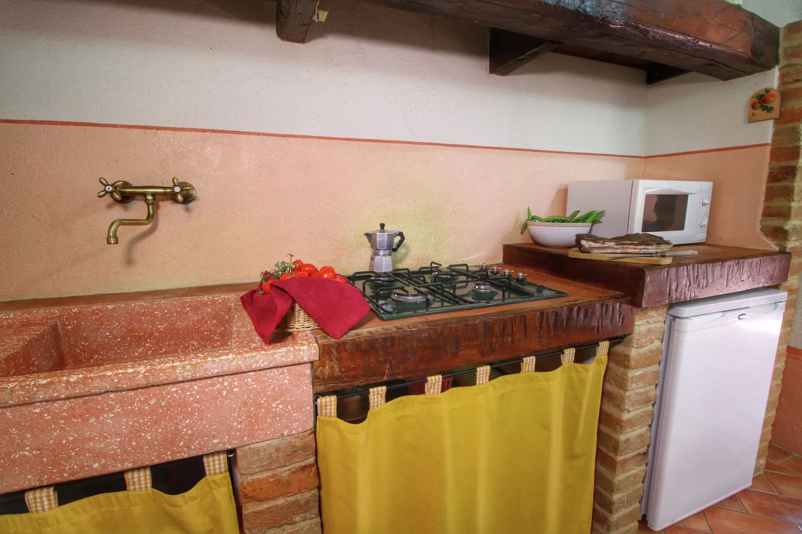 Tiglio-Kitchen