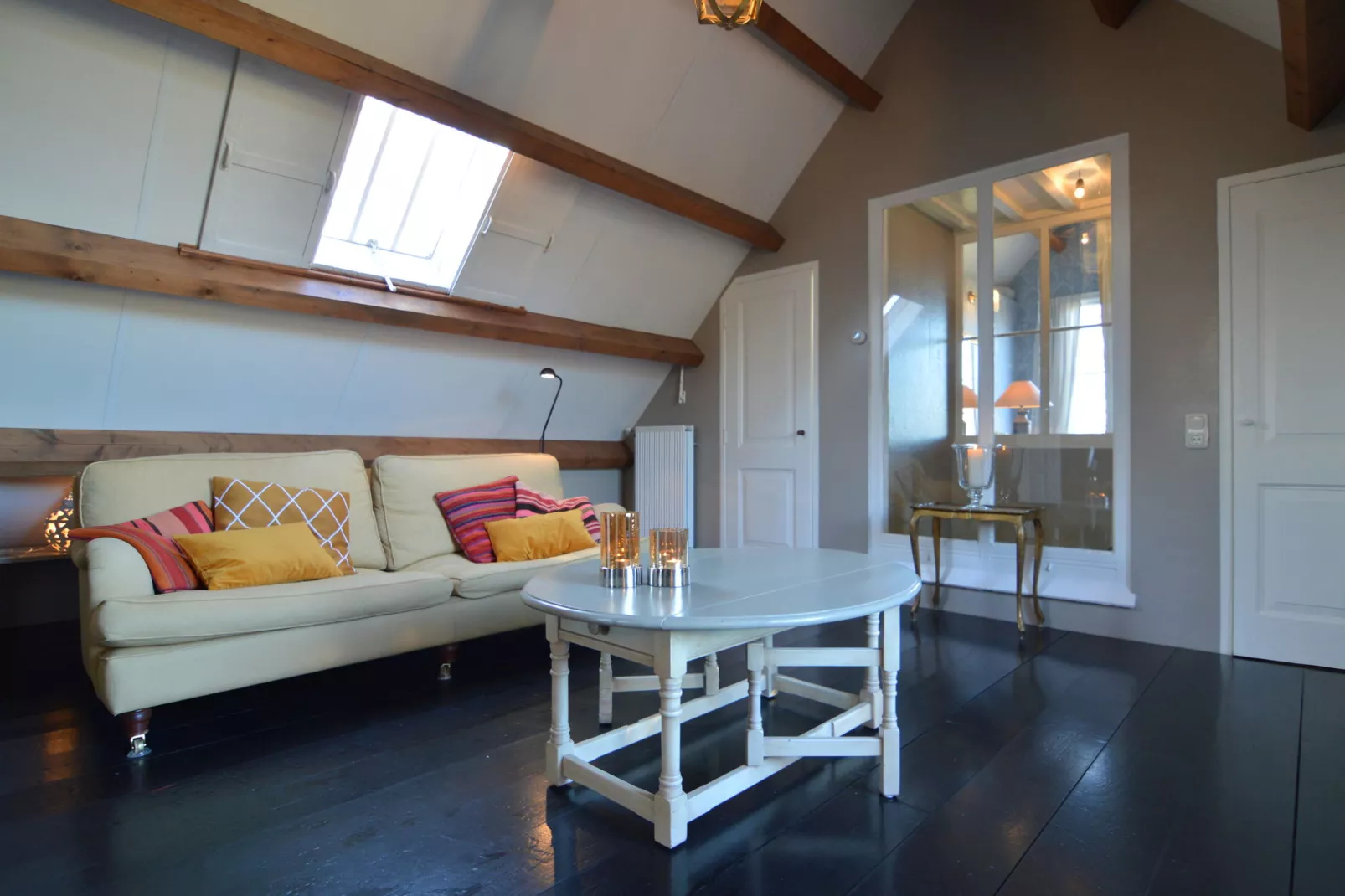 Koetshuis 't Geyn-Landgoed Noordenhoek-Living room