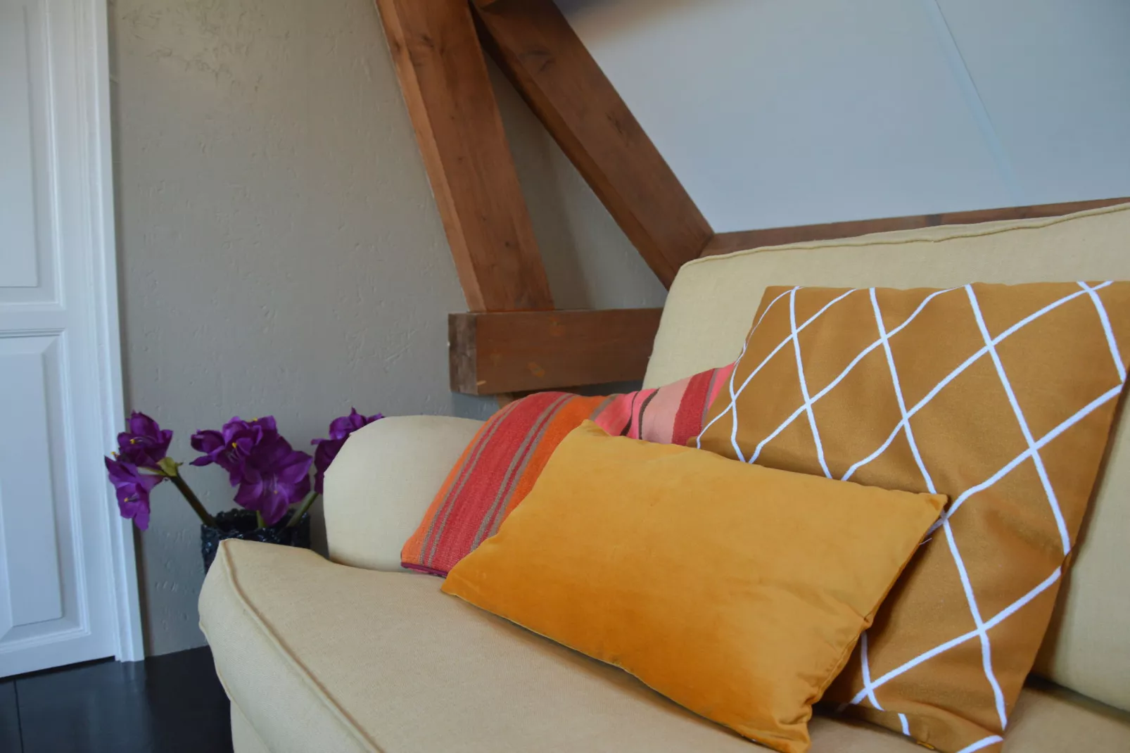 Koetshuis 't Geyn-Landgoed Noordenhoek-Living room