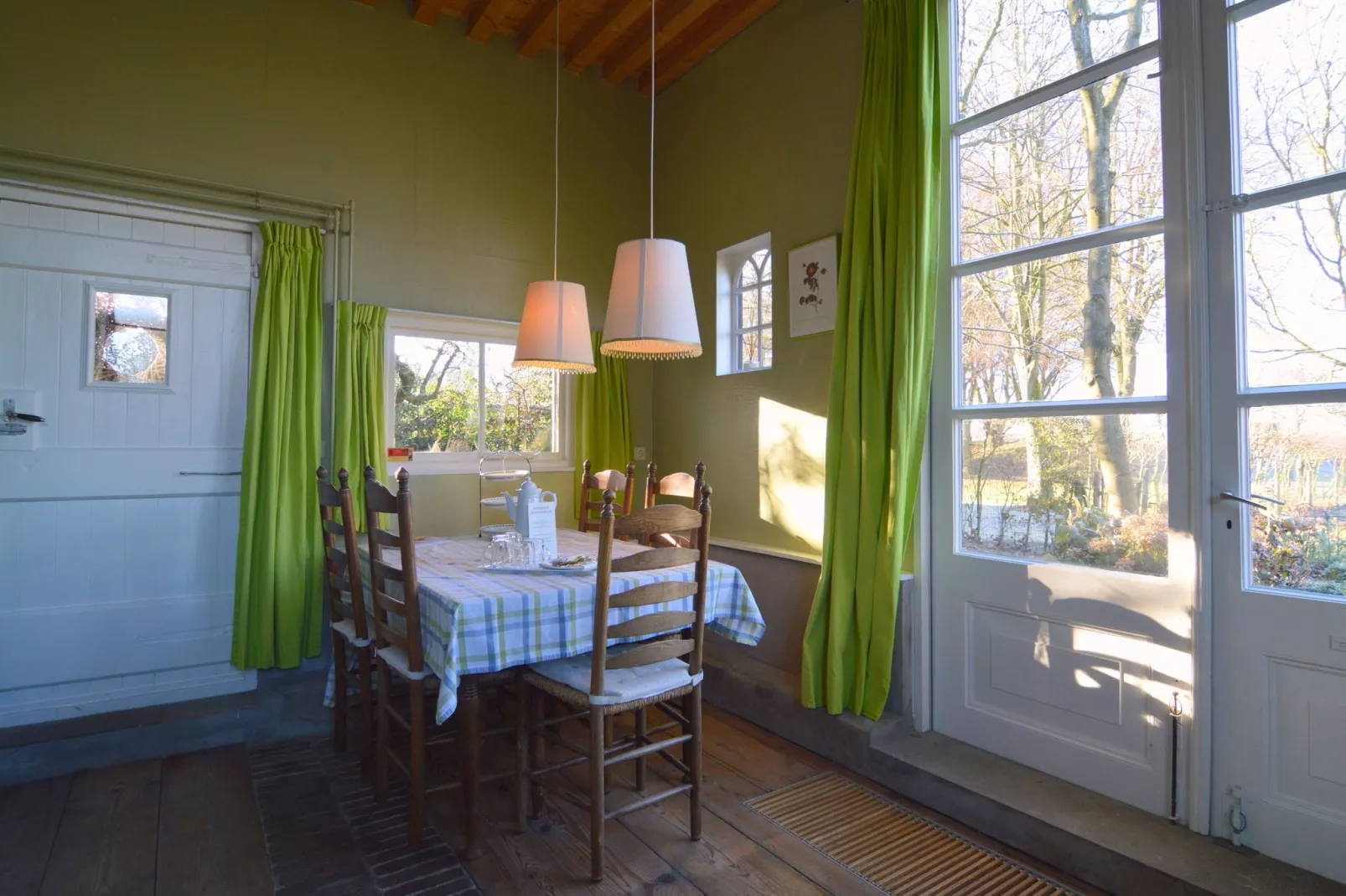 Koetshuis 't Geyn-Landgoed Noordenhoek-Dining room