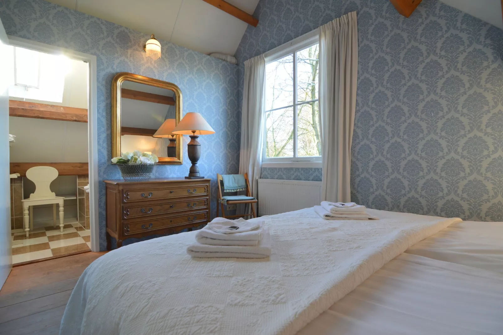 Koetshuis 't Geyn-Landgoed Noordenhoek-Bedroom