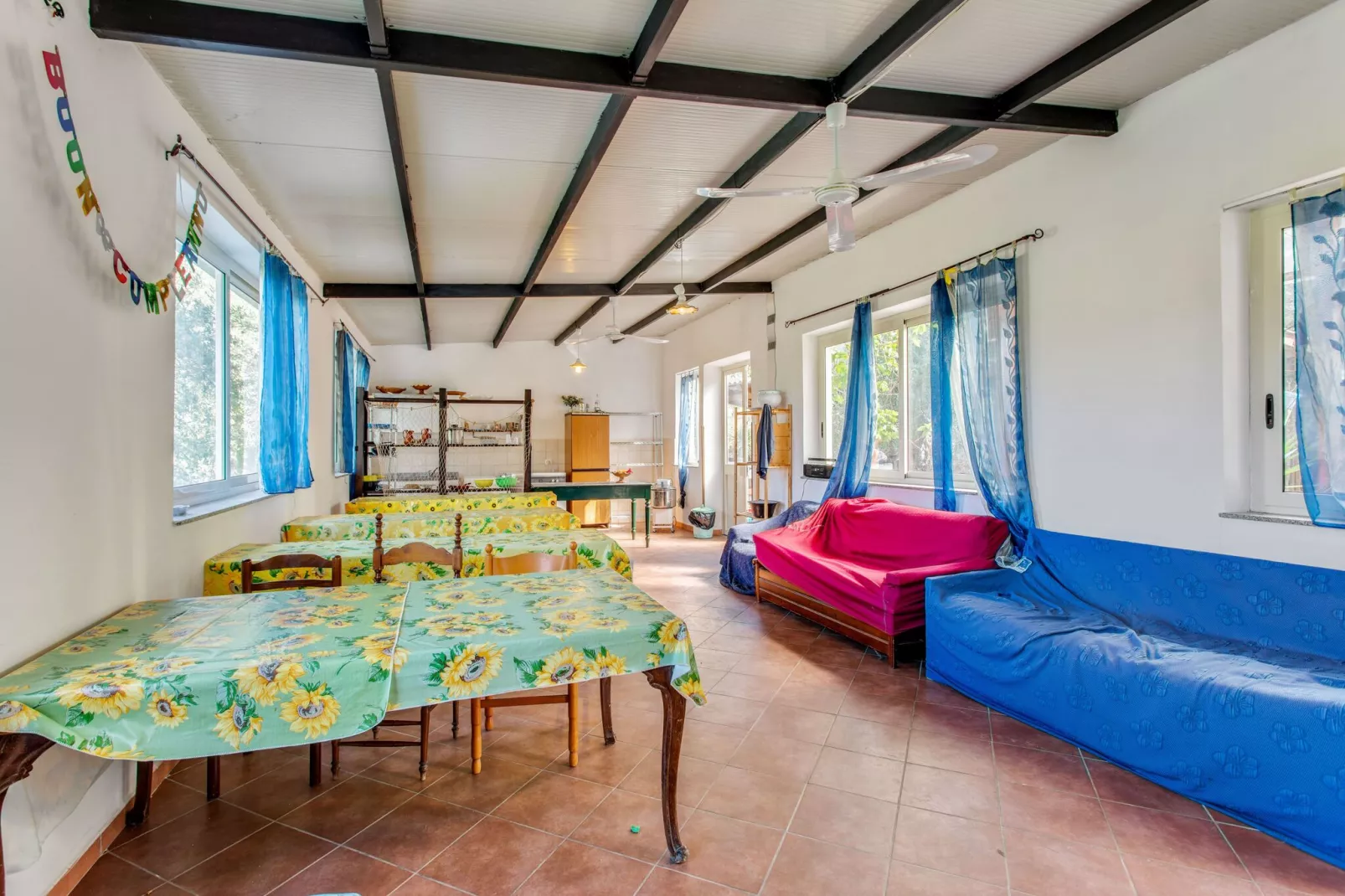 Vento del Mare-Living room