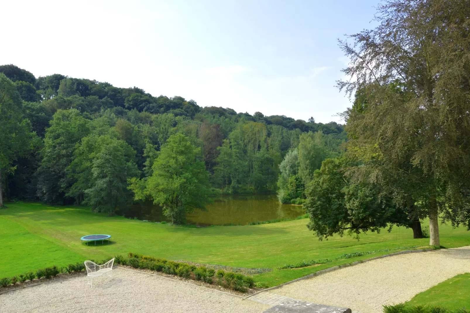Chateau des Deux Etangs 24 pers-View summer