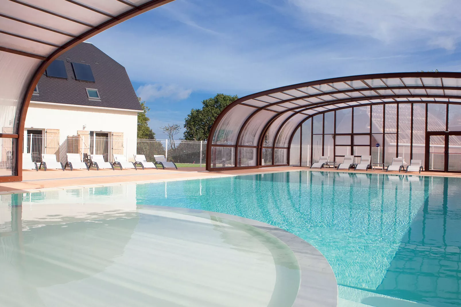 Le Domaine de la Corniche 4-Schwimmbad