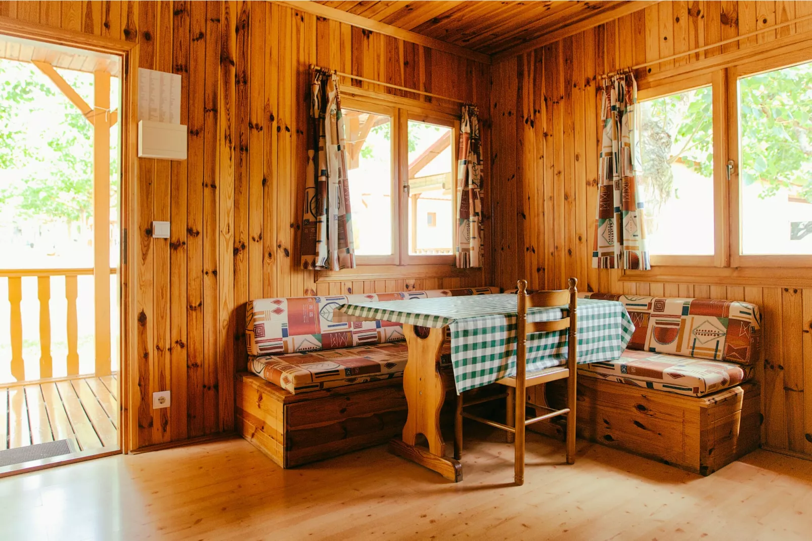 Vakantiepark Isábena 3-Living room