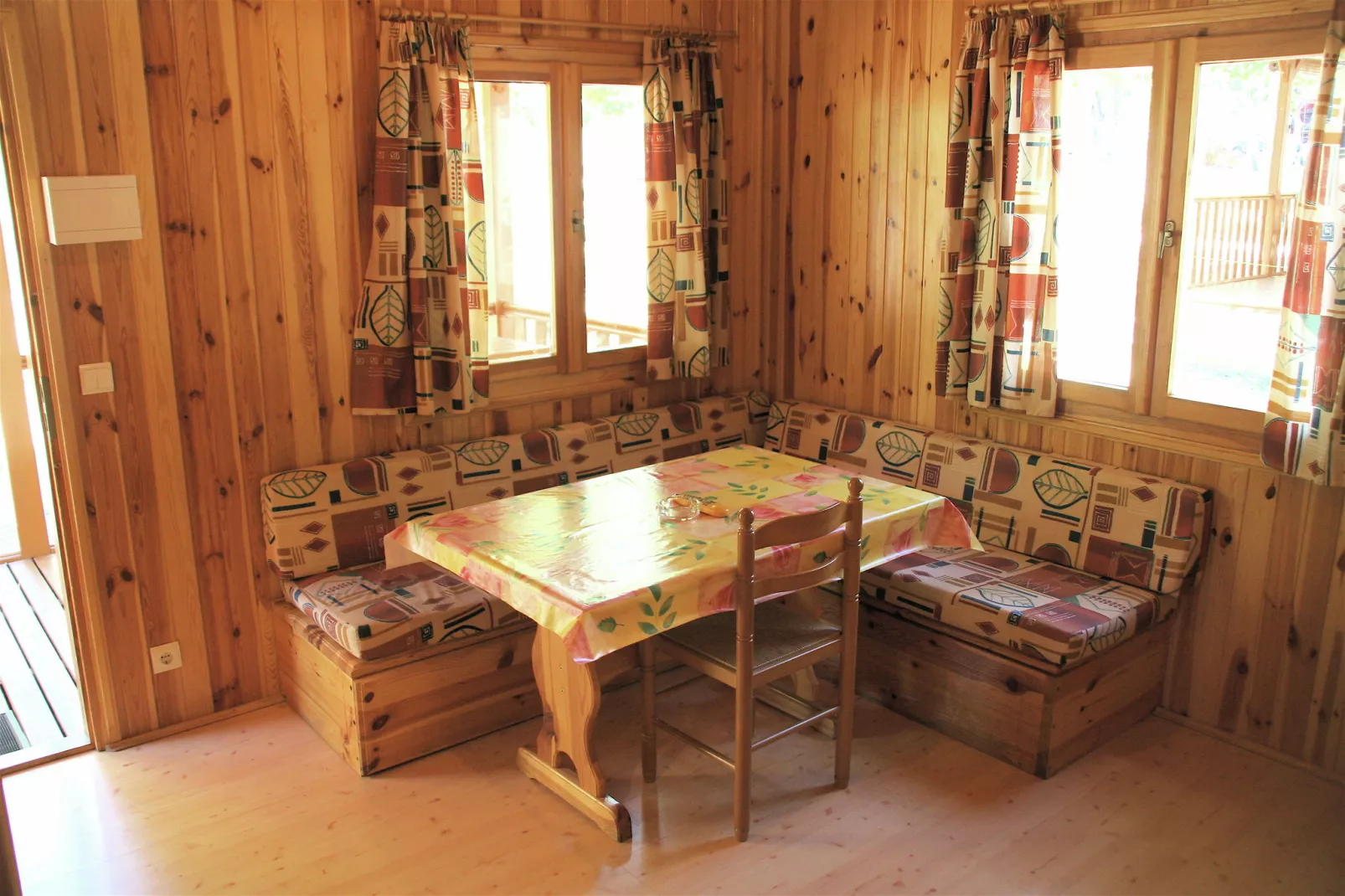 Vakantiepark Isábena 3-Living room