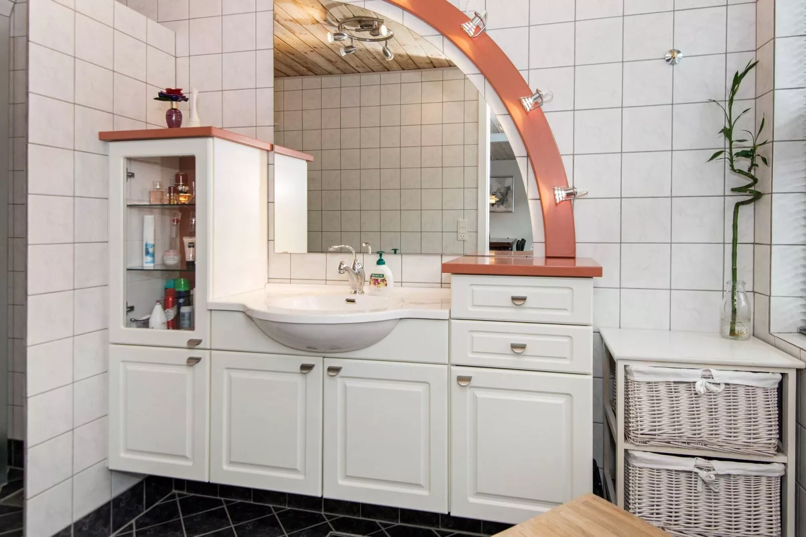 4 person holiday home in Grenaa-Indoor