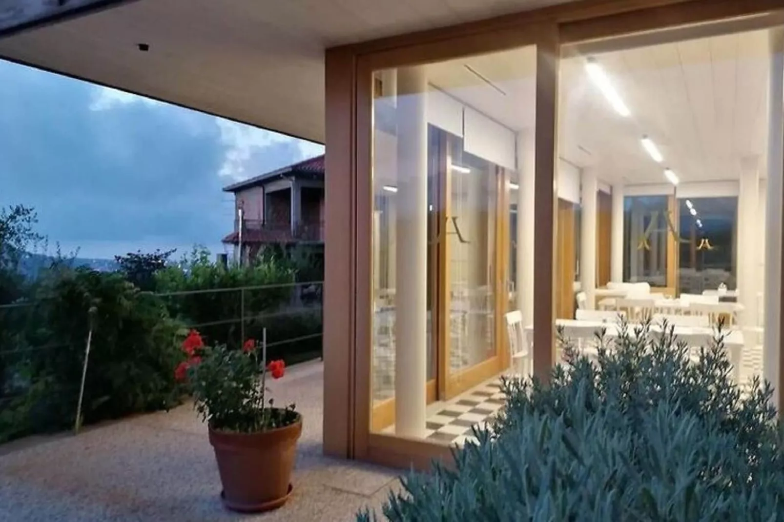 Hotel Alimunera - Terrace balcony