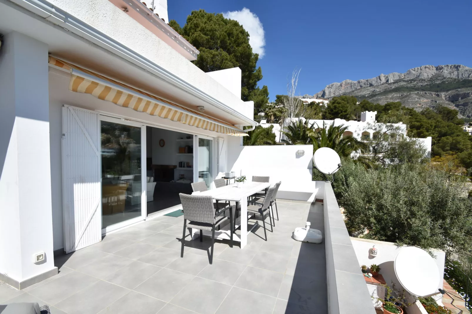 Don Cayo Bungalows-Balcon-terrasse