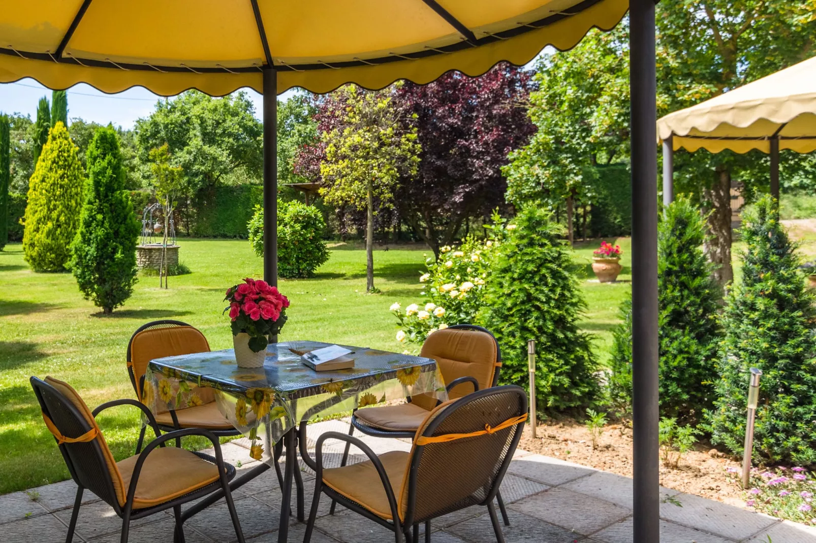 Fiordaliso-Terrace balcony