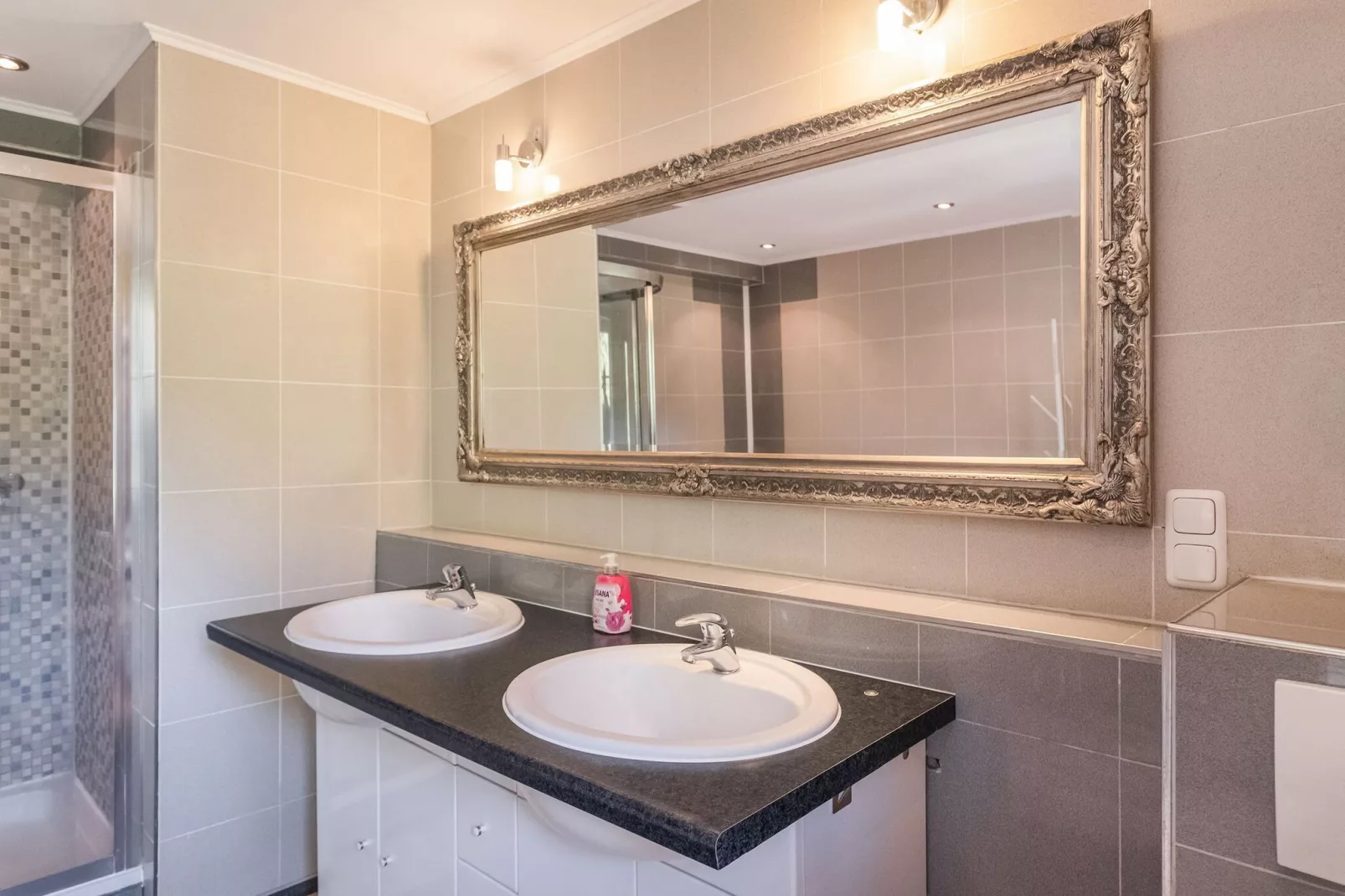 Ferienhaus-Königsalm-Bathroom
