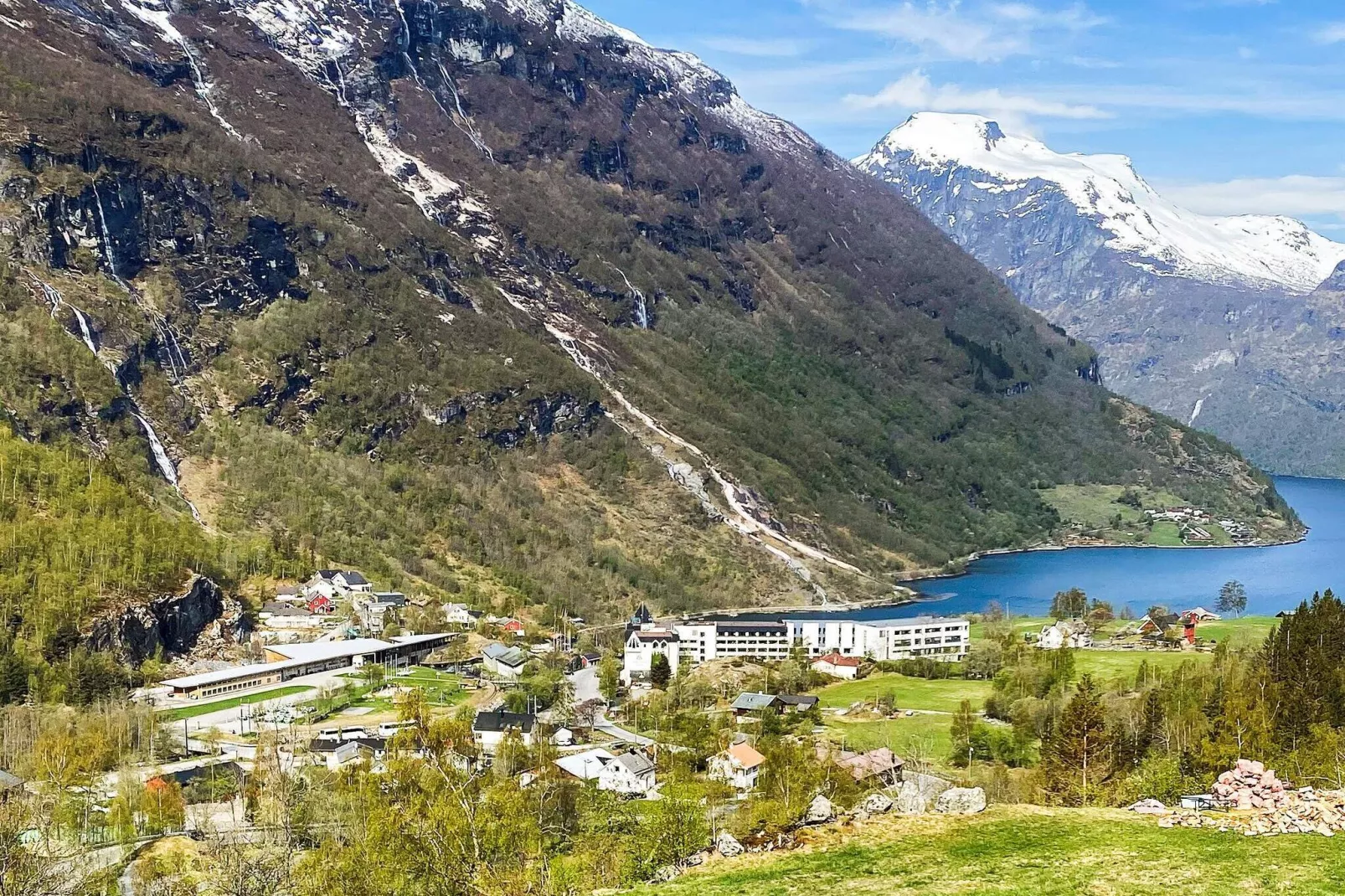 9 person holiday home in Geiranger-By Traum