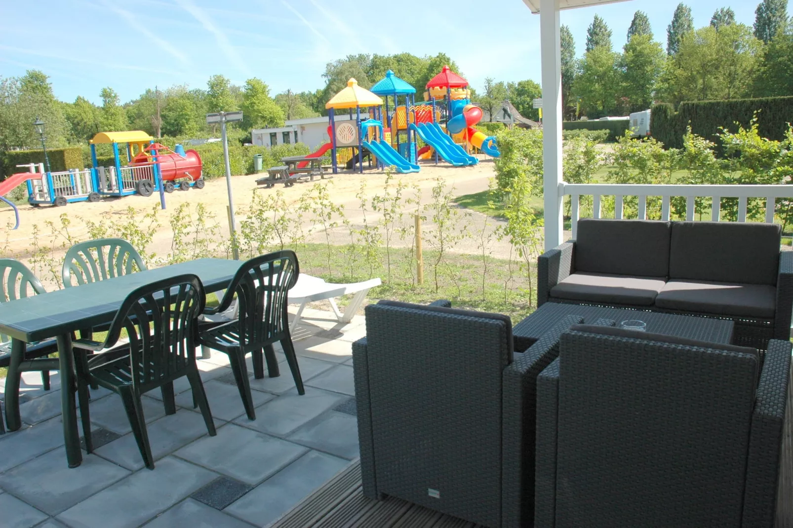 Recreatiepark Duinhoeve 10-Terrassenbalkon
